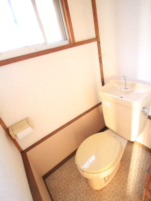 トイレ 第二玉喜荘