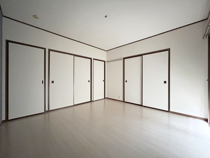 居室 ファミ－ルアイ