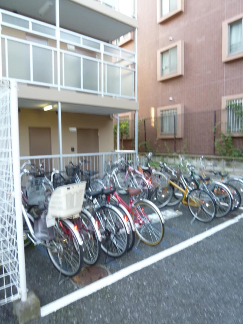 駐輪場 芦花ハウスⅡ