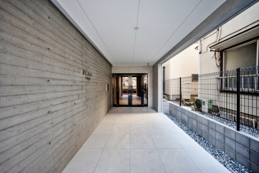 エントランス部分 b′CASA早稲田