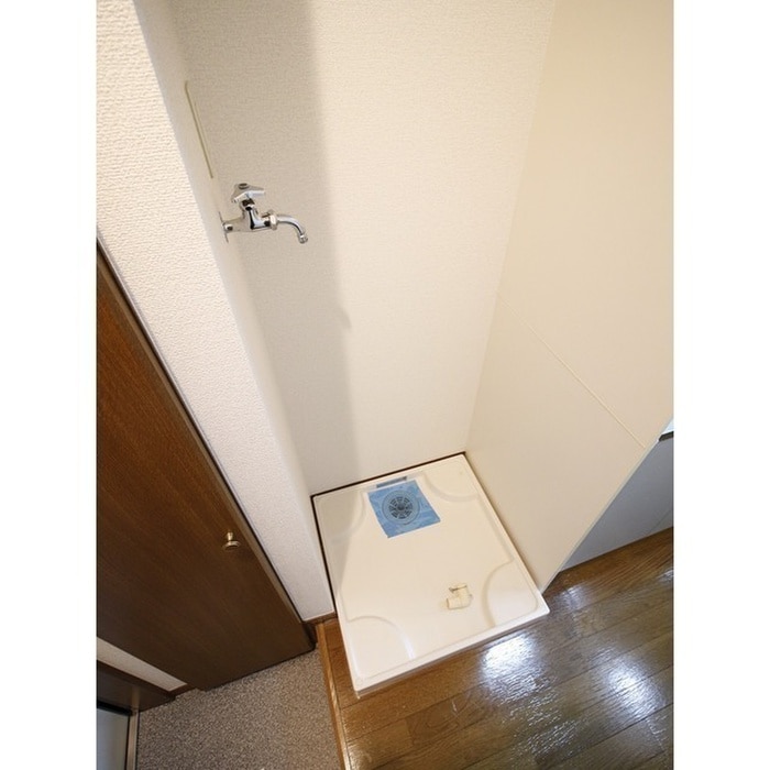 洗濯機置場 ｱﾝﾌﾟﾙ-ﾙﾌｪ-ﾙｸﾞﾗﾝﾃﾞ-ﾙ