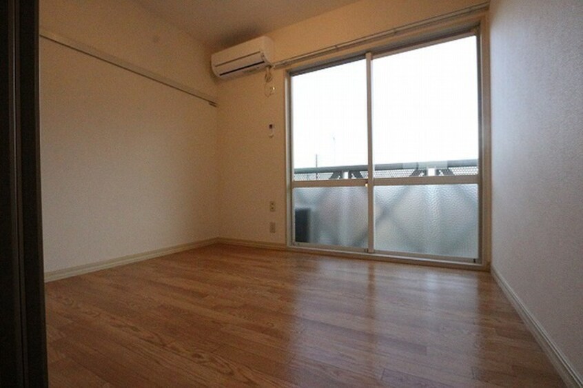 居室 ブル－ハイムＡ