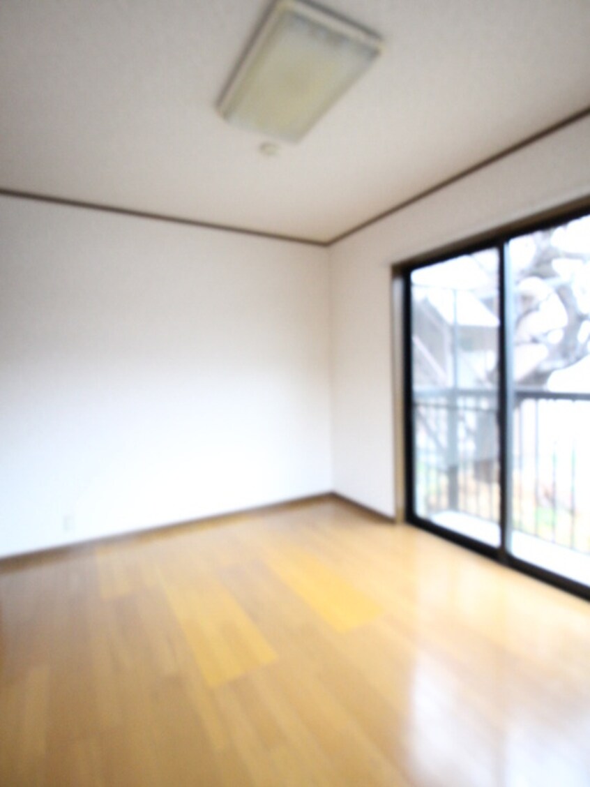 居室 朝日二番館