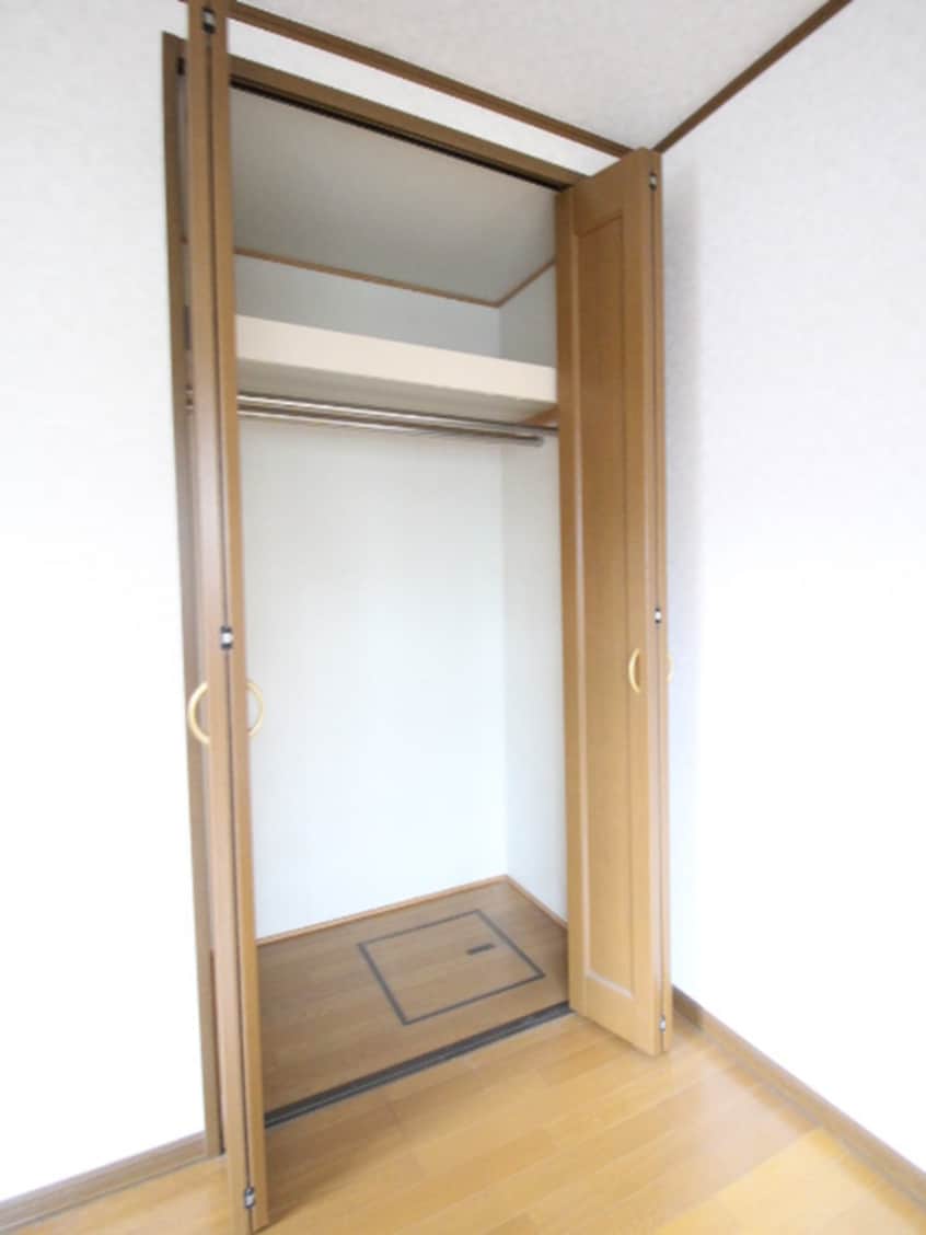 収納 朝日二番館