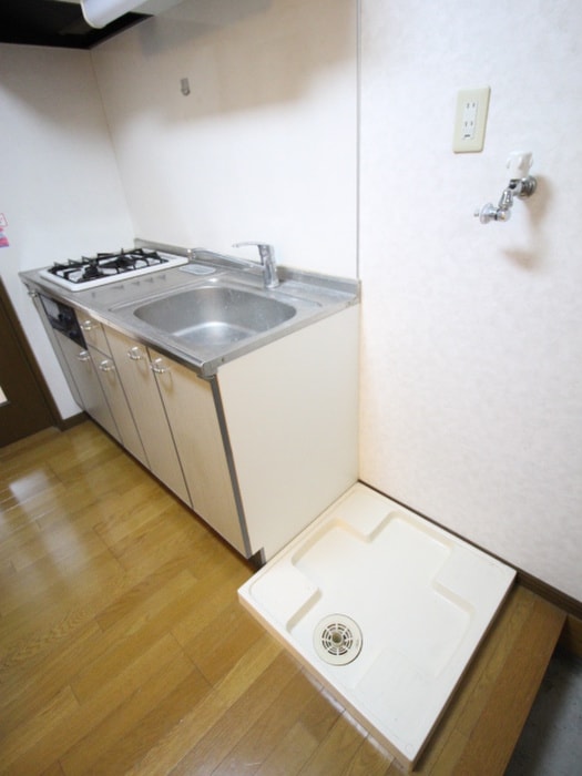 洗濯機置場 朝日二番館