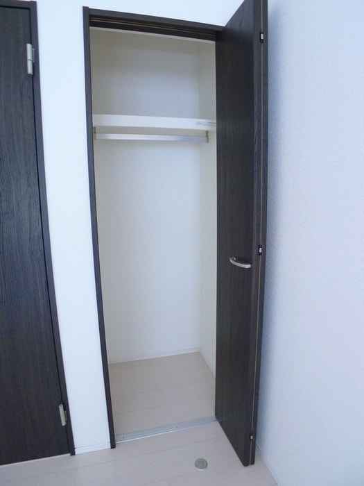 収納 メゾンドジュネス大森台