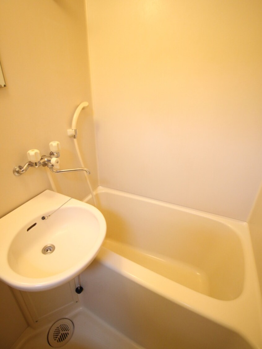 バス／シャワールーム等 メゾンＲＩＫＩ