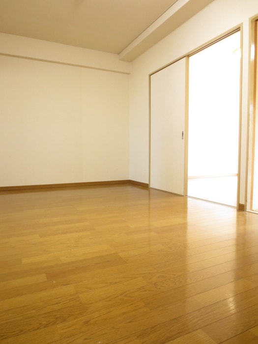 内観写真 モンシャトー水橋