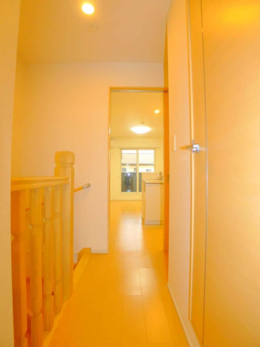 廊下 オーヴェスト イゾラ