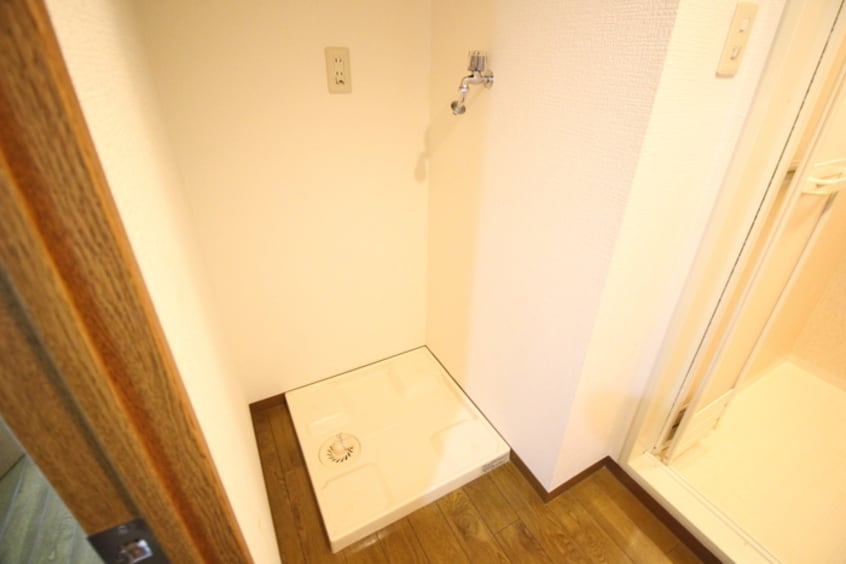 洗濯機置場 レイナス片倉