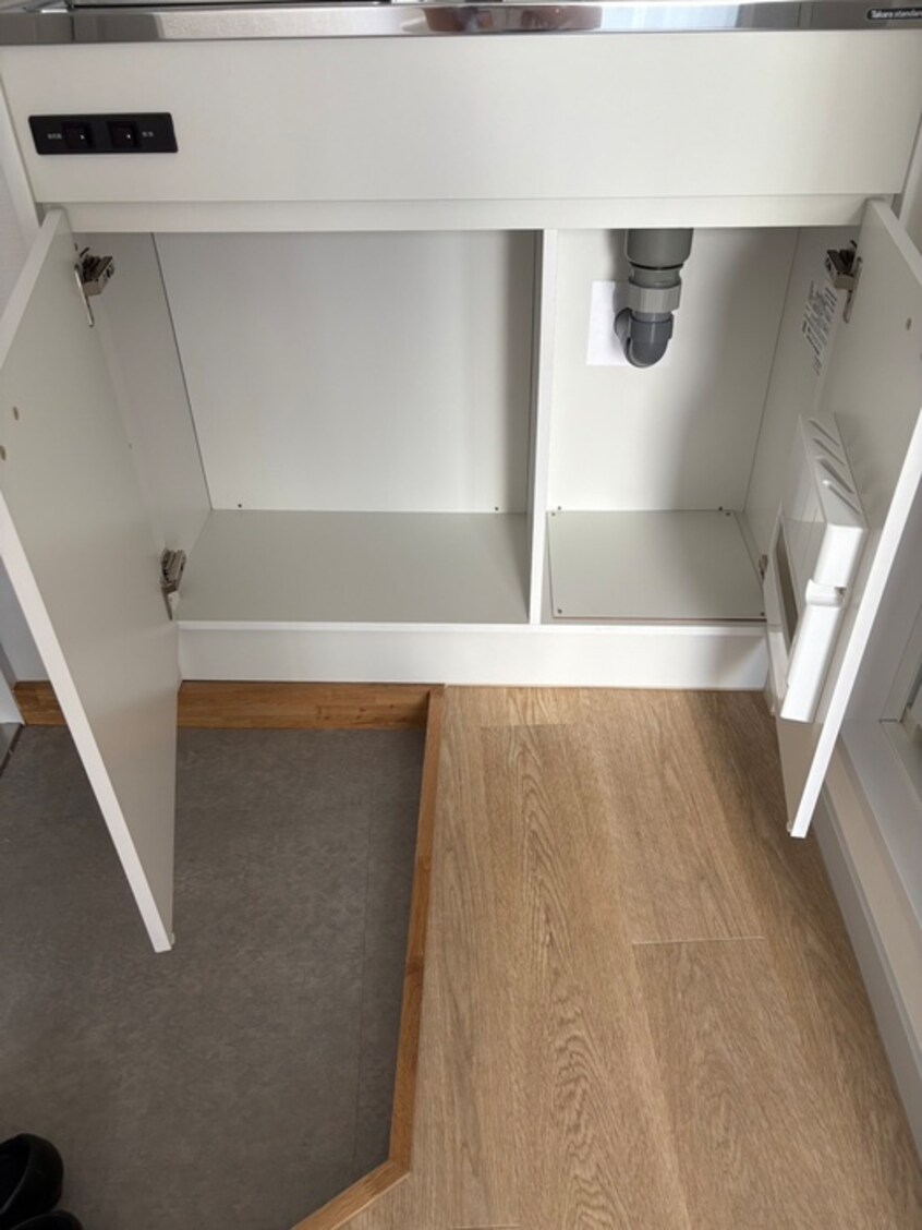 キッチン カ－サ・ラ・ネ－ジュ