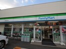 ファミリーマート下馬駒沢通り店(コンビニ)まで118m PASEO学芸大学