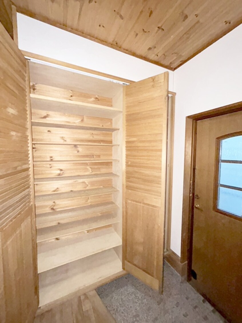 玄関 上水新町3丁目戸建