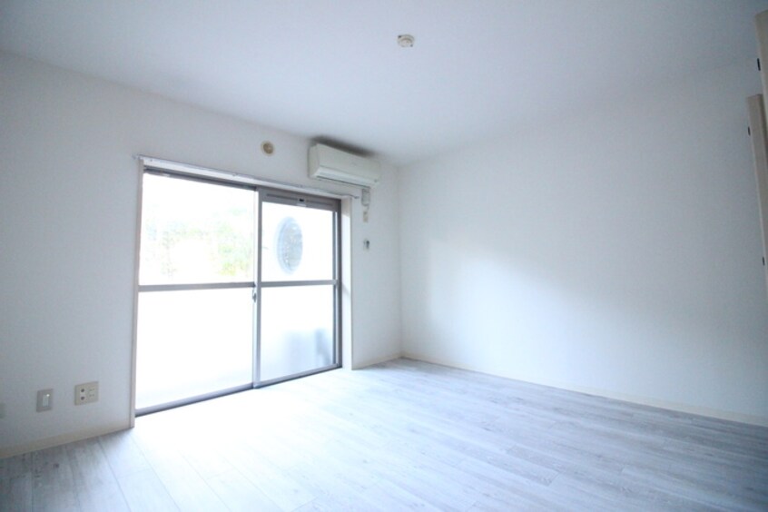 居室 ヴェルネ－ジュ