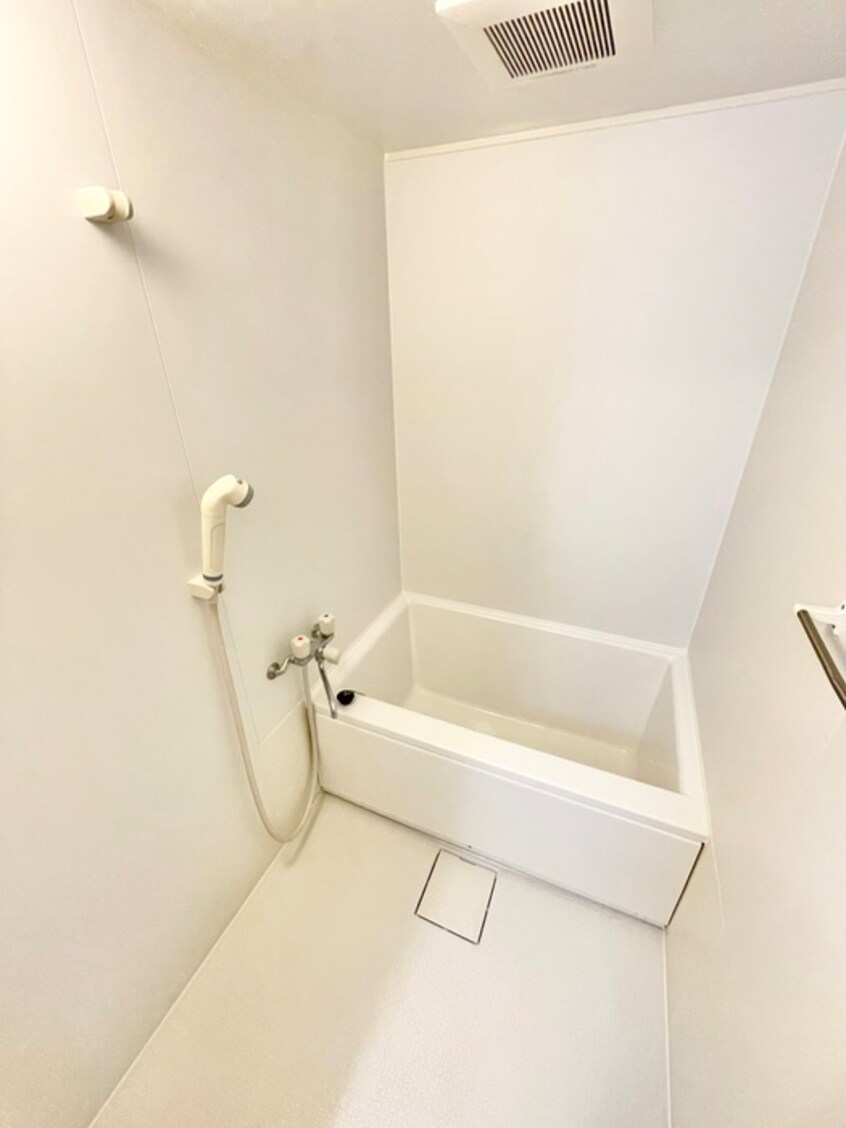 バス／シャワールーム等 ｾｻﾞｰﾙ鶴川ｶﾞｰﾃﾞﾝﾋﾙｽﾞ(503)