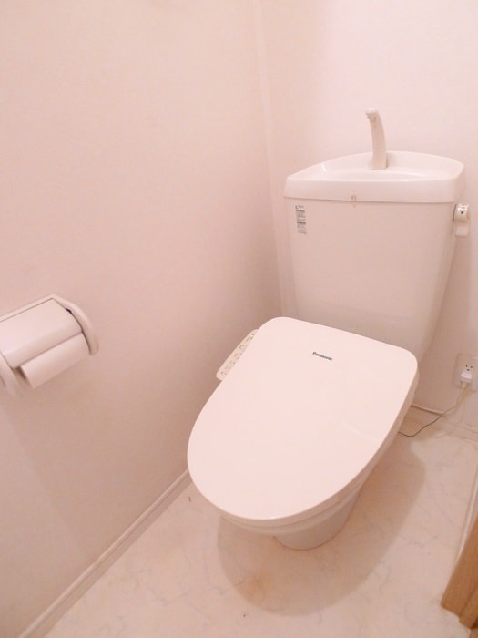 トイレ ホワイトフォレスト