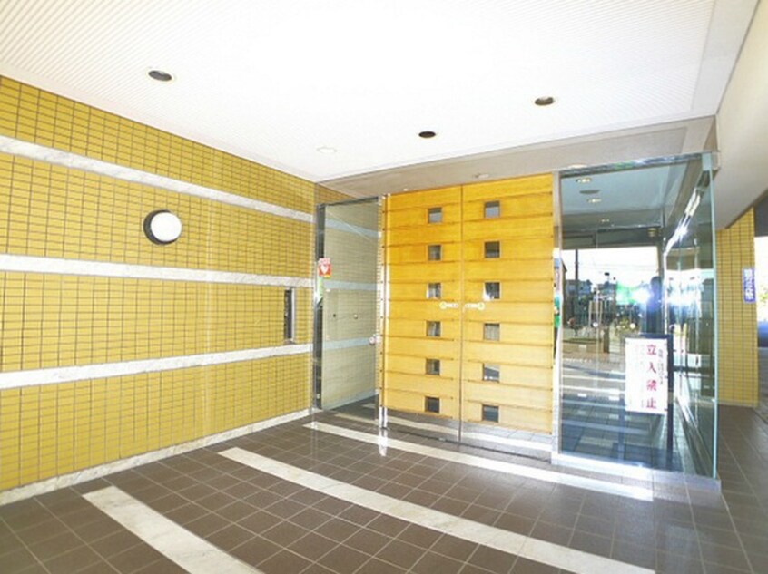 エントランス部分 リーベスト東中山(304)