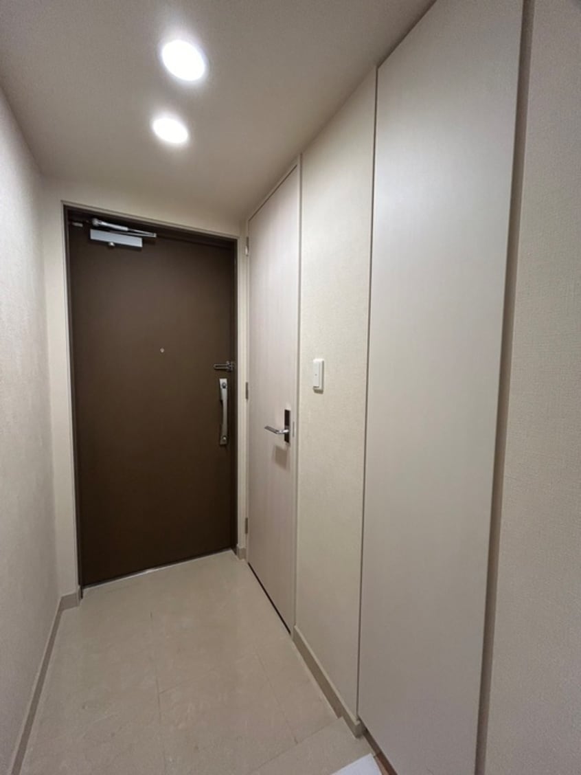 玄関 ルミナリータワー池袋(608)