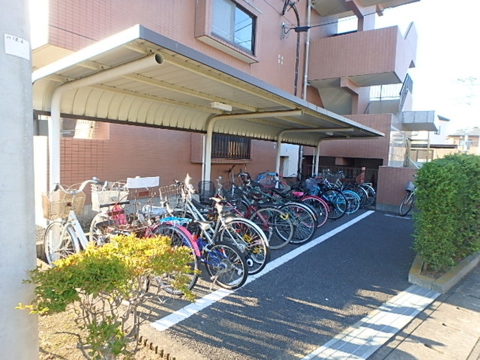 駐輪場 グランド－ル秋川