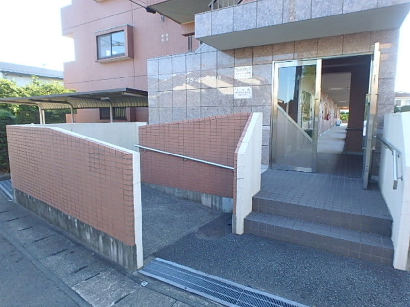 エントランス部分 グランド－ル秋川