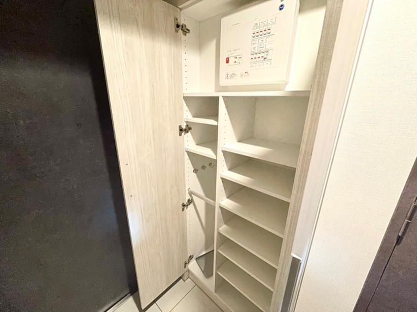 靴箱 ミュプレ巣鴨駅前