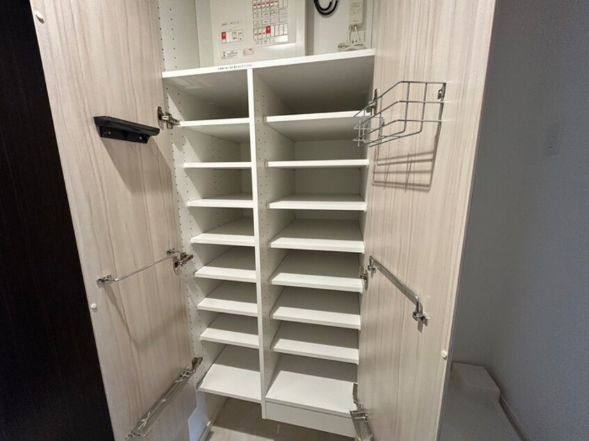 靴箱 ﾐﾘｱﾚｼﾞﾃﾞﾝｽ日本橋人形町