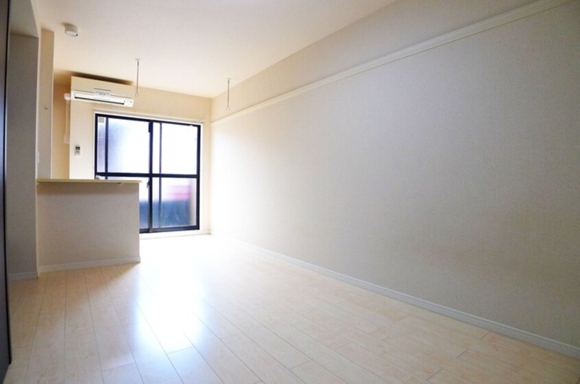 居室 ラ　シャトー