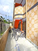 駐輪場 リトルズ幕張町
