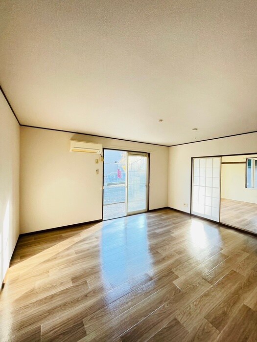 居室 グランデュール高坂