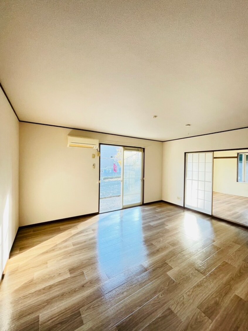 居室 グランデュール高坂