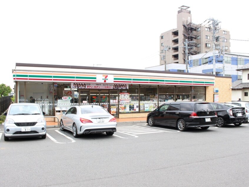 セブンイレブン淵野辺本町4丁目店(コンビニ)まで461m グランデュール高坂