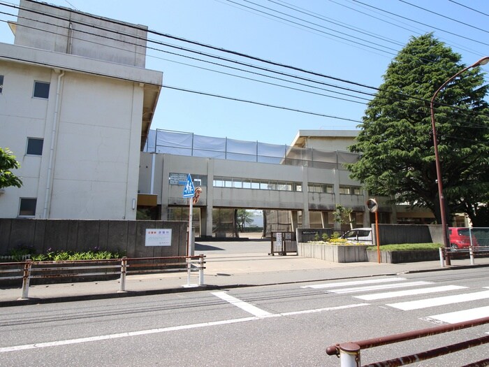 市立共和中学校(中学校/中等教育学校)まで1000m グランデュール高坂