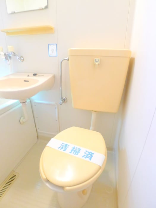 トイレ ミ・ピアーチェ