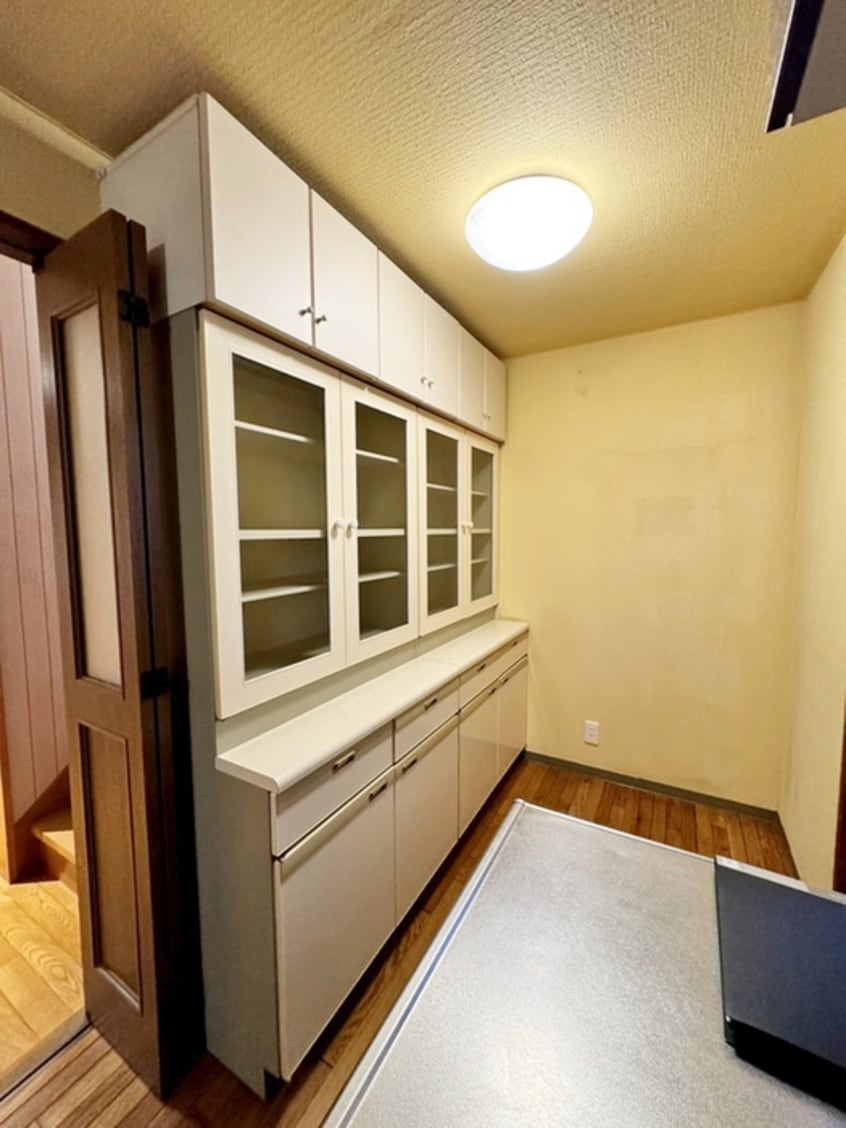 収納 松飛台貸家