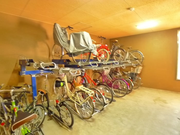 駐輪場 あびたしおん仲村