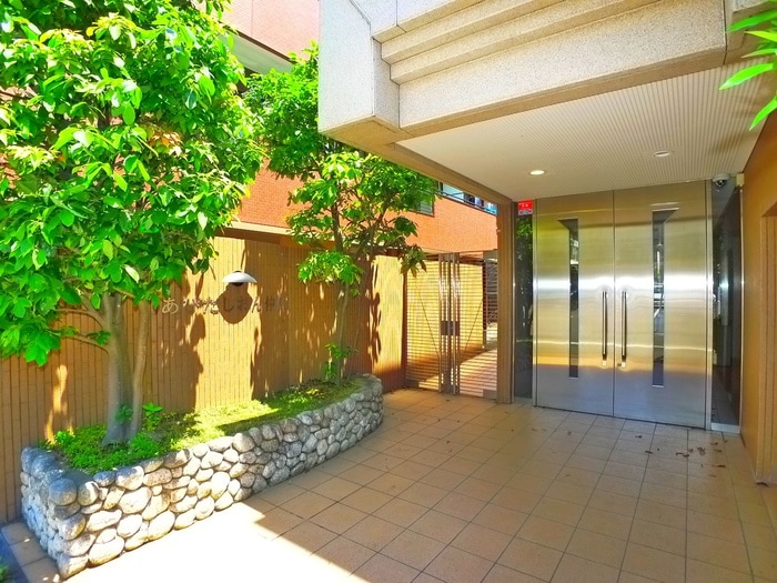 エントランス部分 あびたしおん仲村