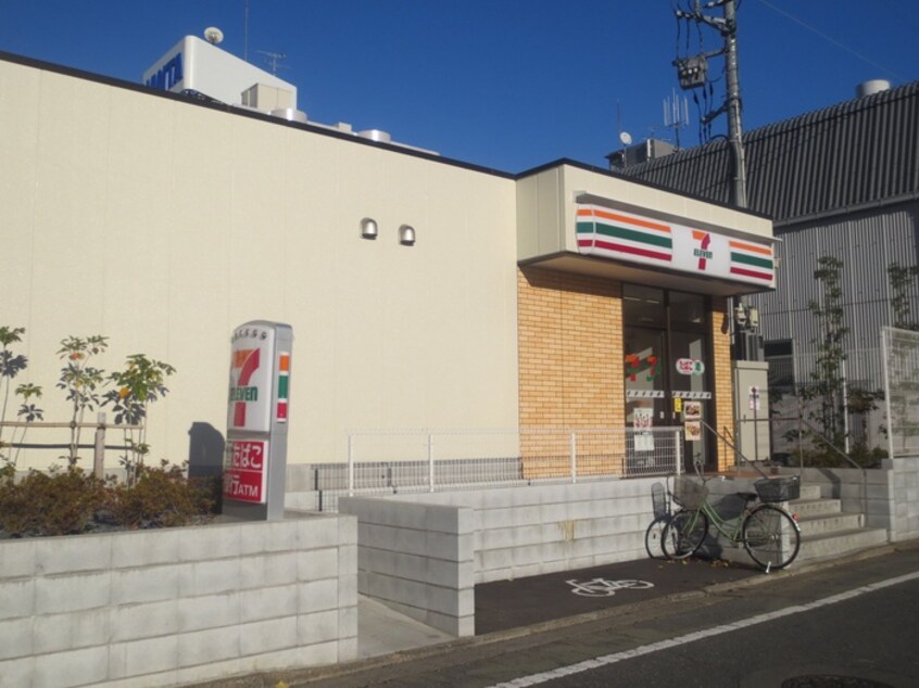 セブンイレブン板橋三園一丁目(コンビニ)まで143m ガーデンコートＡ　西高島平