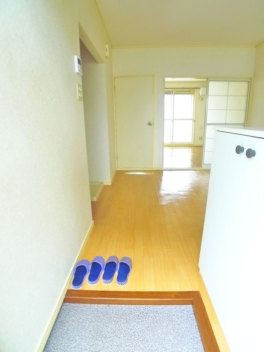 玄関 ハイネスＵ