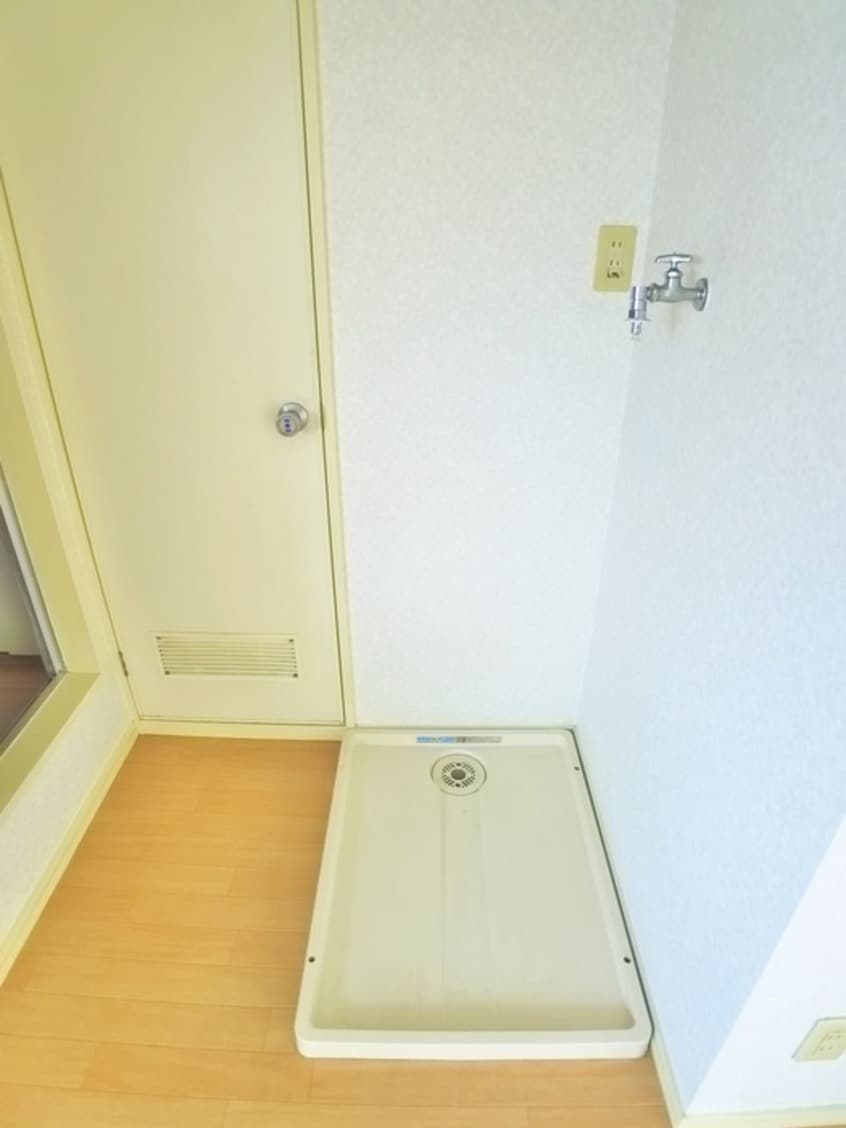 洗濯機置場 ハイネスＵ