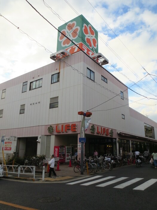 ライフ千歳烏山店(スーパー)まで192m プティ