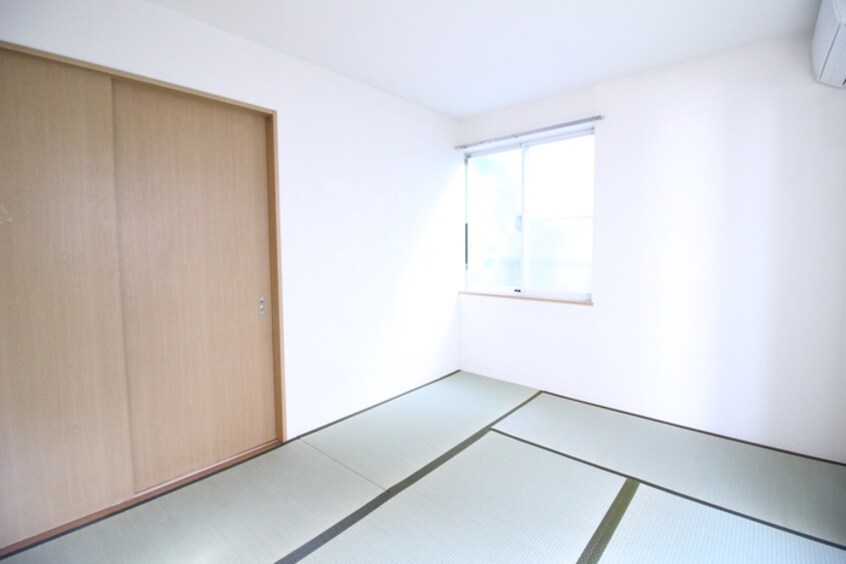 居室 ピアオリーブ