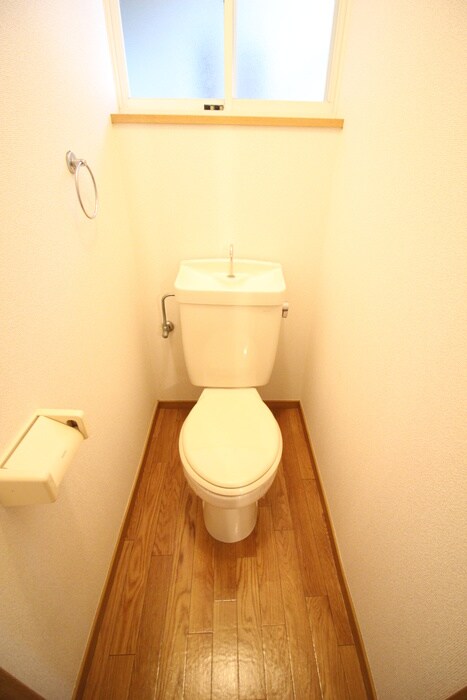 トイレ ピアオリーブ