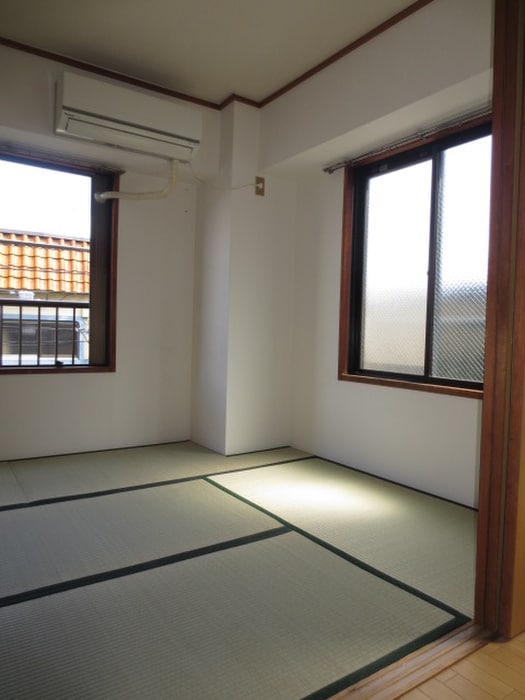 居室 ファ－ストビル飯島