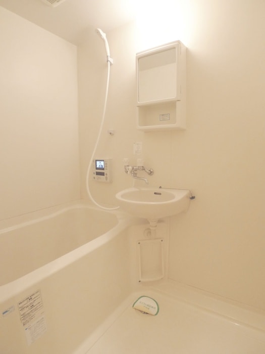 バス／シャワールーム等 Ｅ・Ｔ・Ｆ