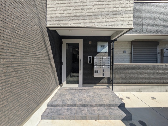 エントランス部分 ジーメゾン入間