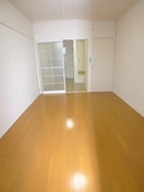 居室 レジデンス　ホング１