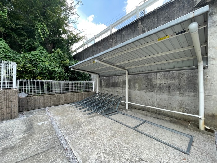 駐輪場 パンシオン・ガゾン