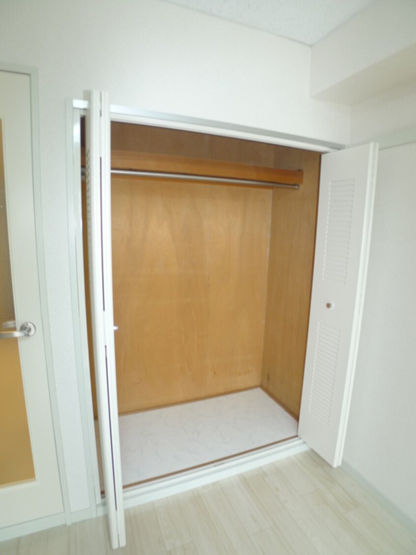 収納 パルコート新宿