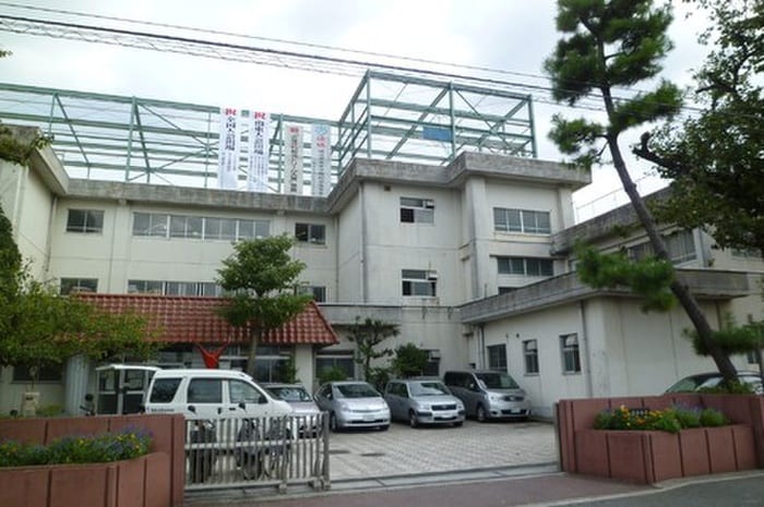 万騎が原中学校(中学校/中等教育学校)まで456m インペリアル万騎が原
