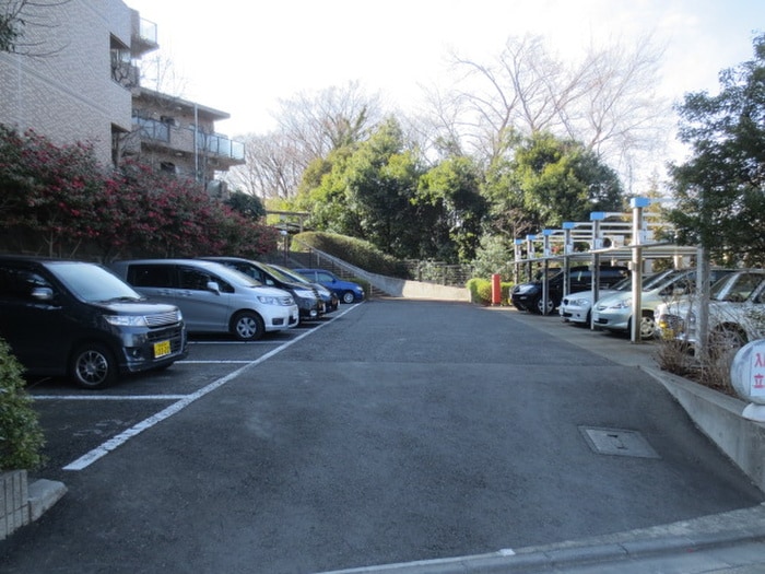 駐車場 鵜野森グリ－ンヒルズ